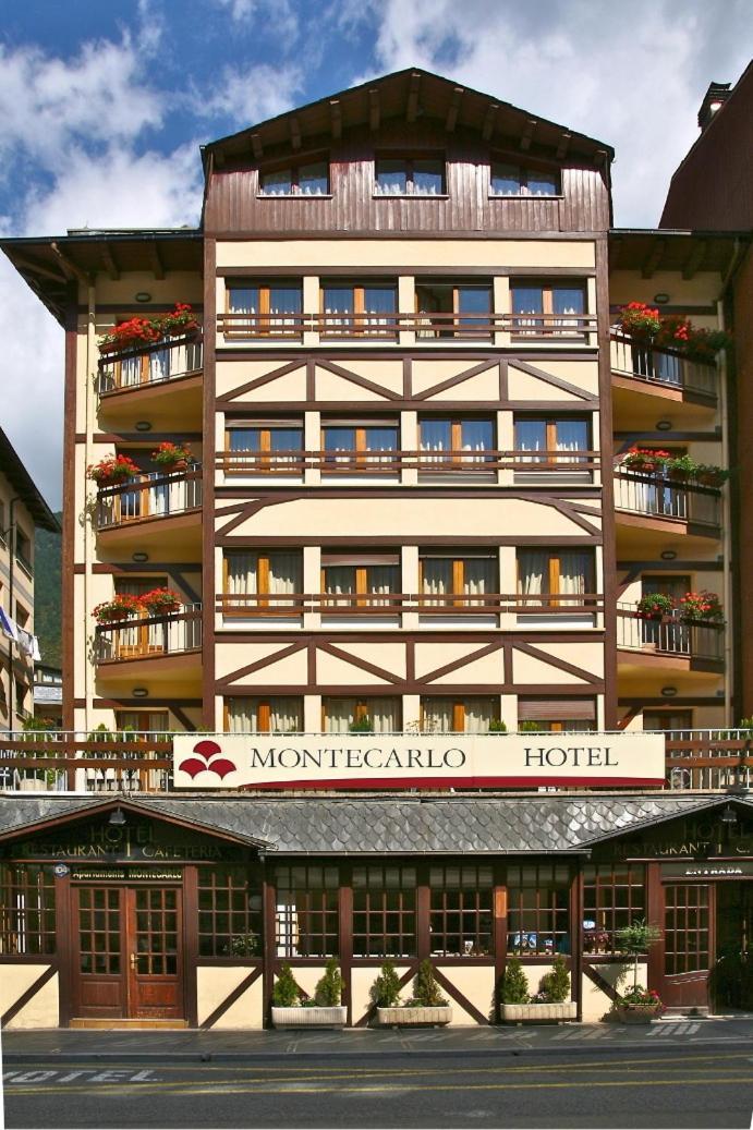 Montecarlo Hotel Encamp Esterno foto